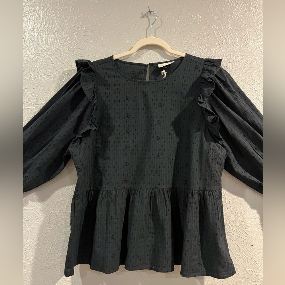 NEW Universal Thread Black Ruffle Blouse